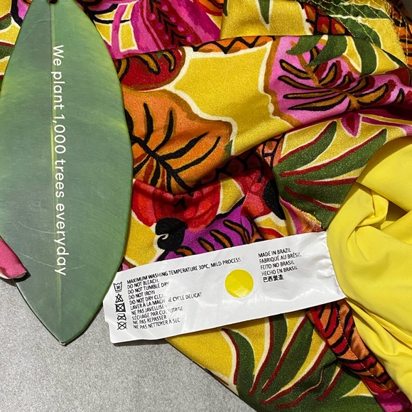 NWT FARM Rio Fruit Dreams one piece SMALL - Picture 10 of 12